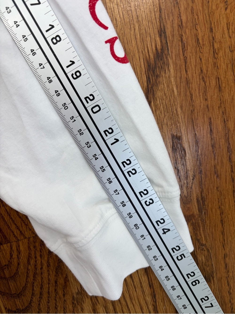 Vineyard Vines Baseball Whale Long Sleeve Tee (L) - Picture 6 of 7